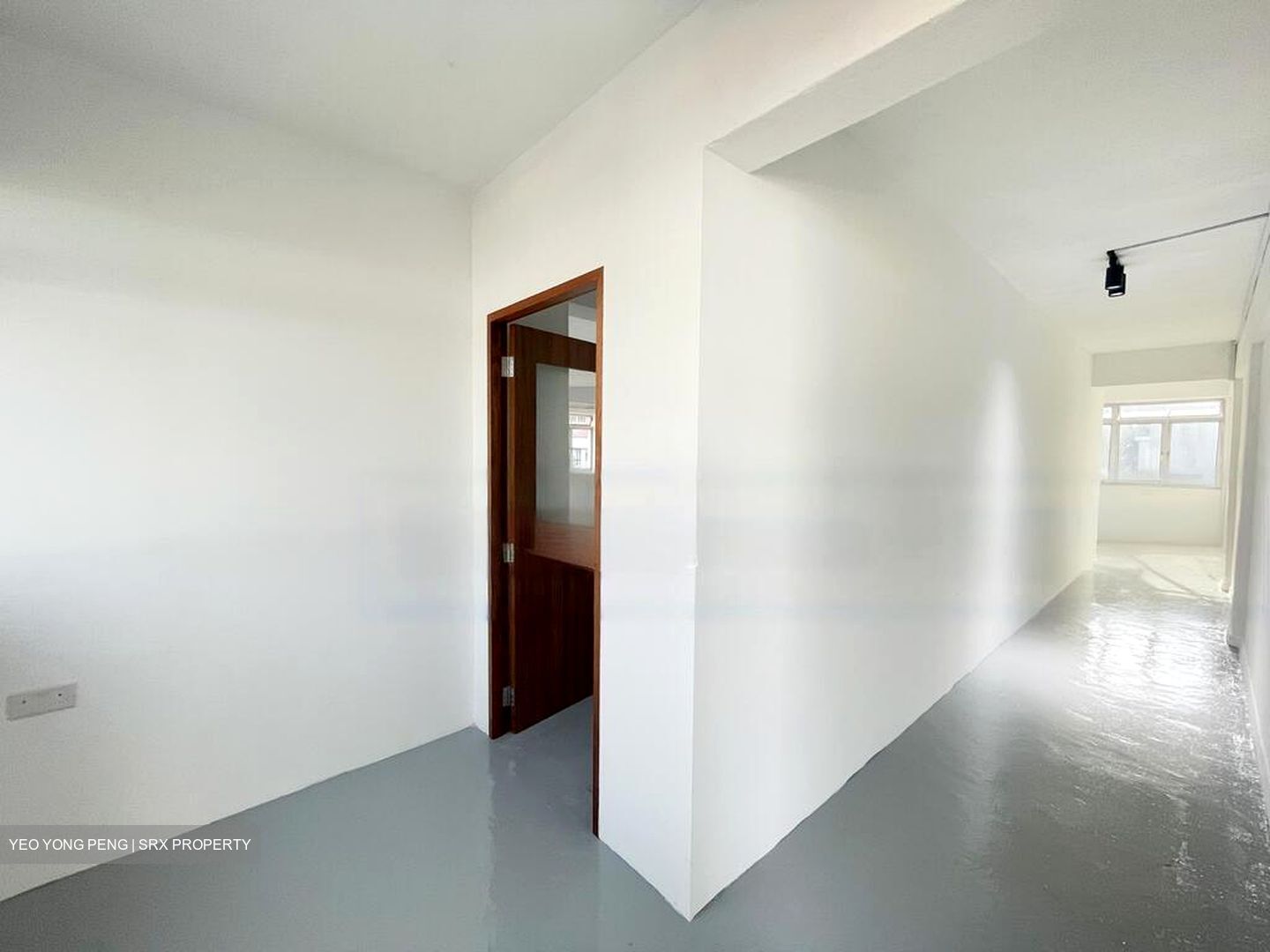 Balestier Hill Shopping Centre (D11), Office #464057021